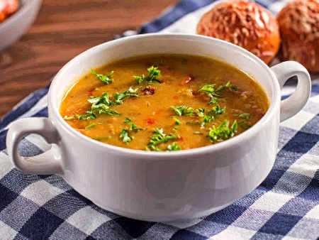 Крем супа от тиквички, леща, картофи и сметана - снимка на рецептата